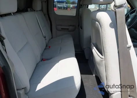 2008 Chevrolet Silverado 1500 Lt1 z USA, uszkodzony, nr VIN 1GCEK19J88Z133873